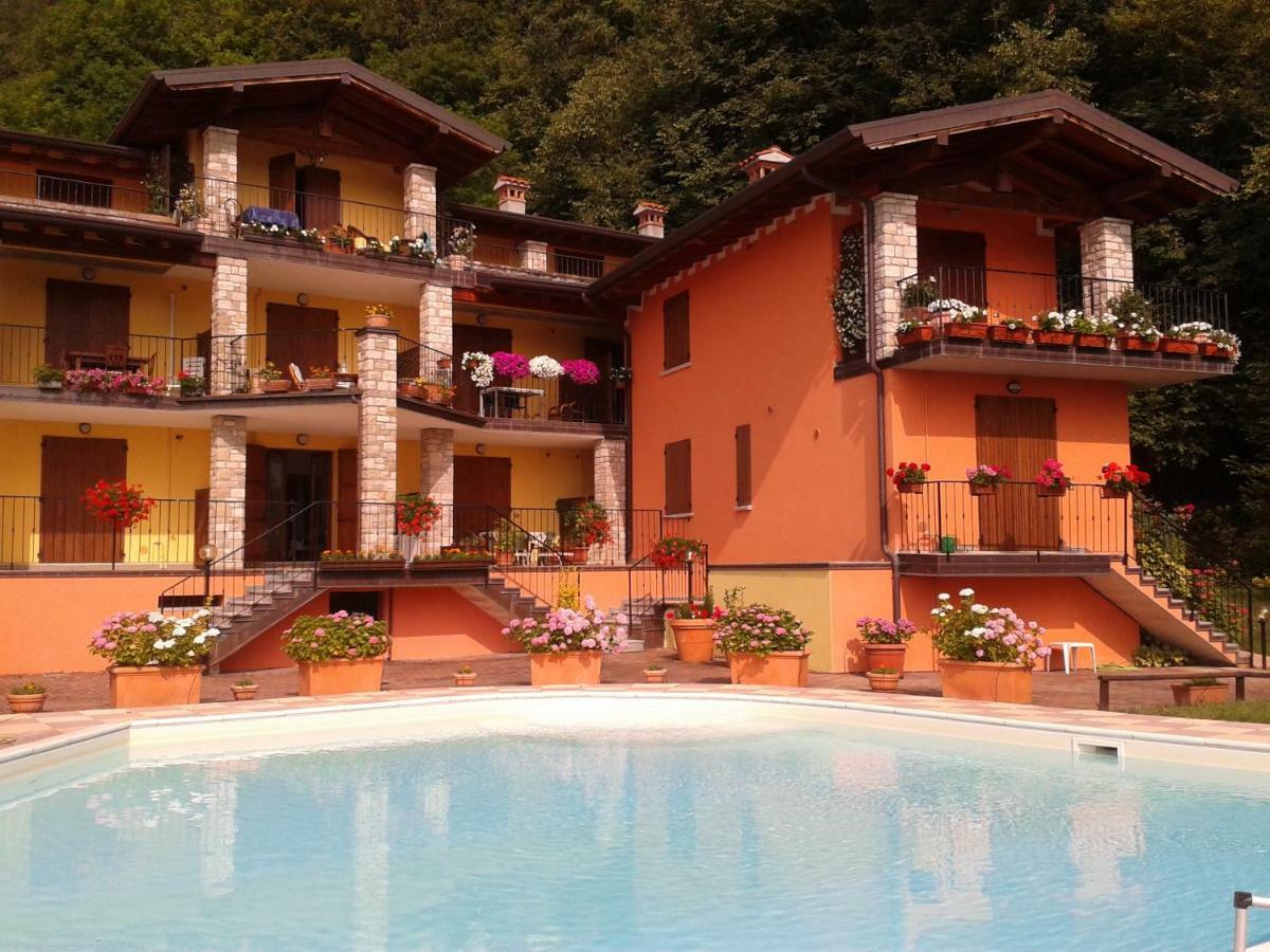 Relax Vista Lago Villanuova sul clisi Exterior foto